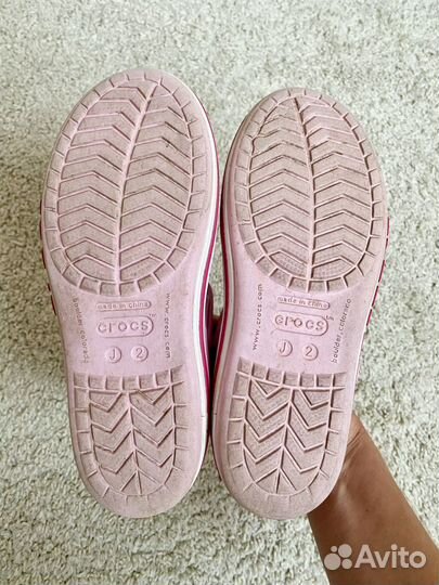 Сандалии crocs j2