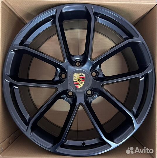 Диски на Porsche Cayenne 3 / Coupe R20