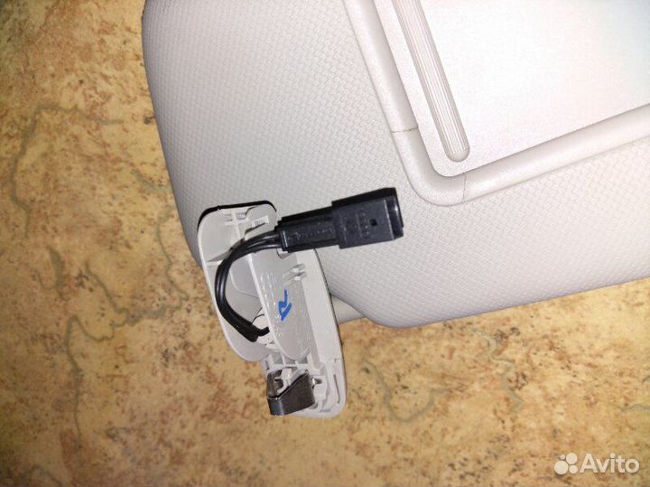 Козырек солнцезащитный правый Audi Q5 8R CDN 2010