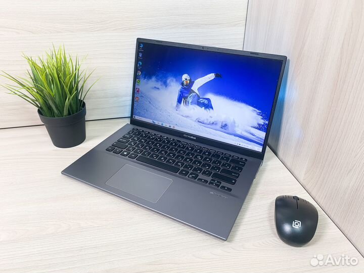 Ноутбук Asus Vivobook Core i7/12Gb/SSD