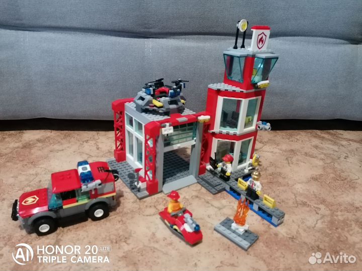 Lego city Пожарное депо 60215