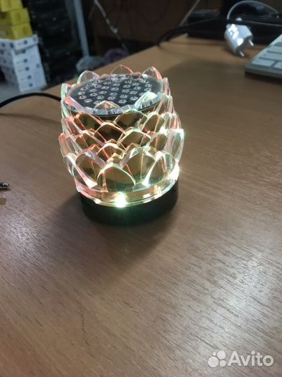 Портативная колонка