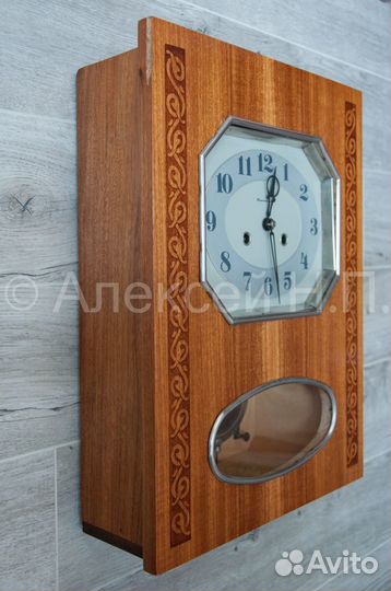 Янтарь. Часы настенные с боем, СССР. 1991 г