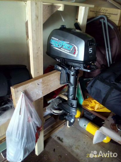 Лодка с мотором