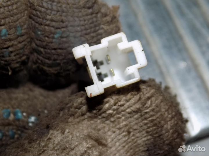 Ответная часть ремня безопасности Aveo (T250) 2005