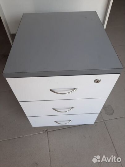 Тумбочка офисная бу