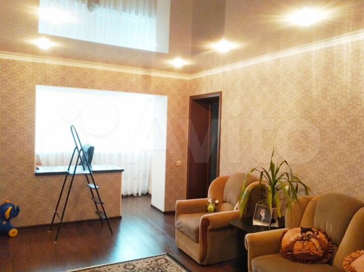 4-к. квартира, 93 м², 5/5 эт.