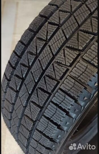 Compasal Ice Master 215/60 R16 95