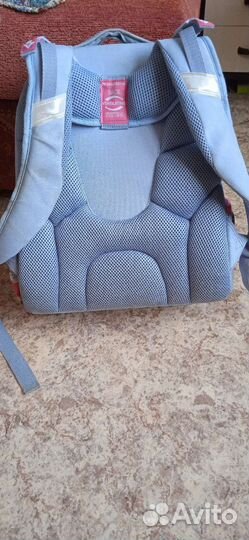 Школьный рюкзак