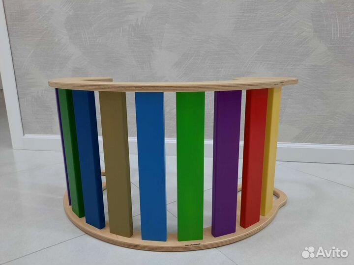 Детская качалка радуга