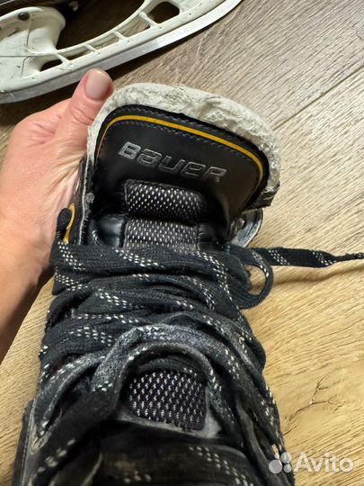 Хоккейные коньки bauer р.36