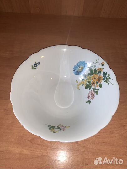 Стеклянные и фарфоровые салатники