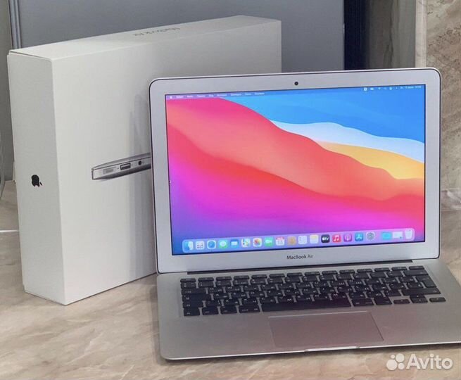 Macbook air 13 (i5, 8gb озу, 128gb ssd)
