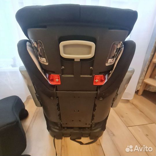 Детское автокресло joie trillo shield