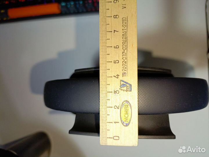 Подставка для наушников