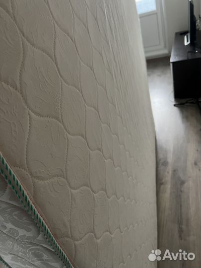 Кровать двухспальная с матрасом бу 160 200