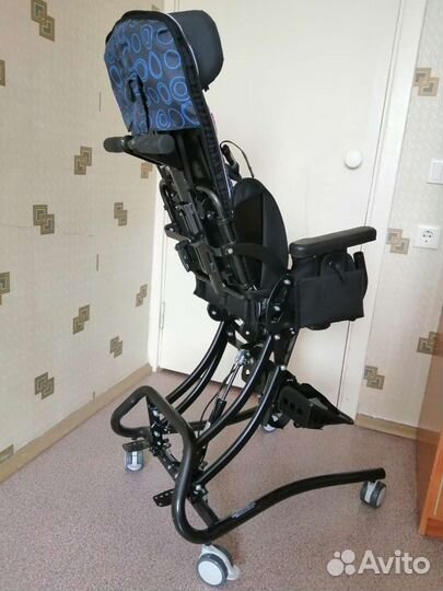 Детская инвалидная коляска