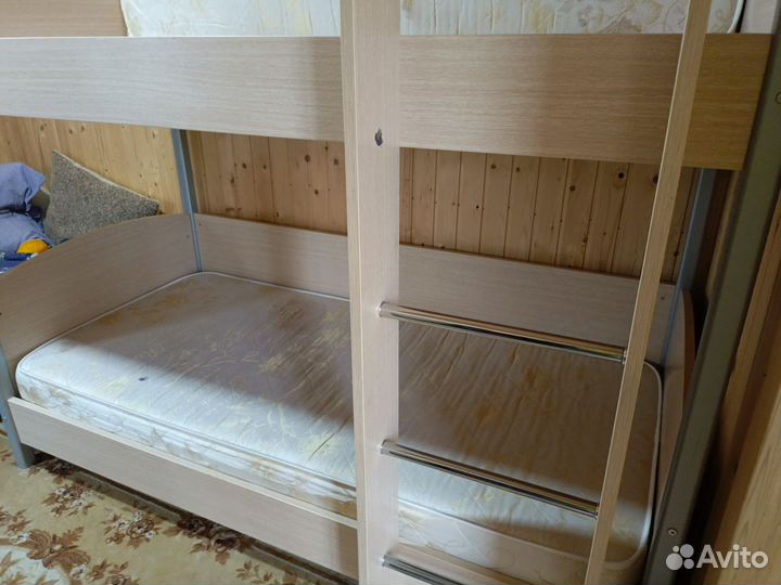 Детская двухярусная кровать с матрасом бу