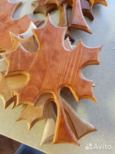 Кленовый лист- дерево