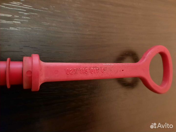 Щуп масляный на vw sharan 2,0L, 96г