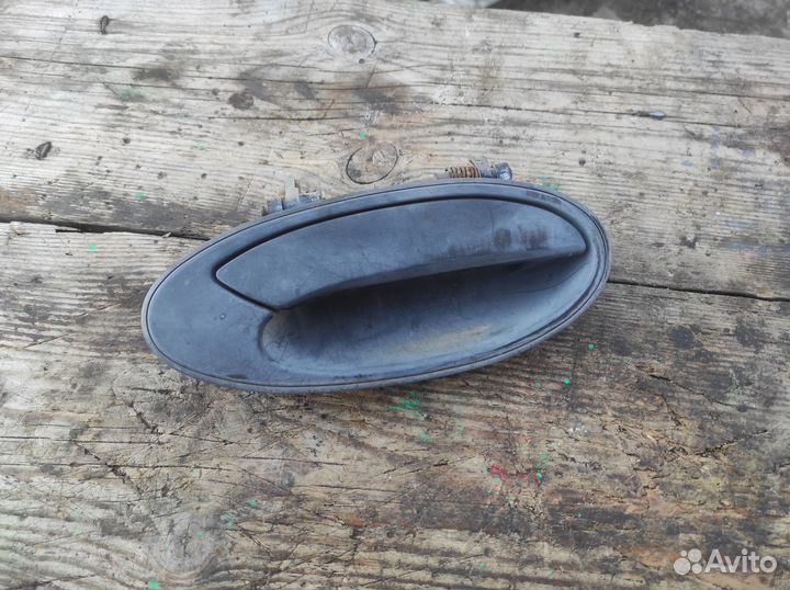 Ручка внешняя задняя правая Mitsubishi Libero