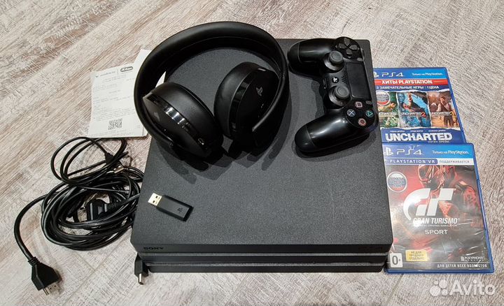 Sony ps 4 pro 1000gb,наушники,игры