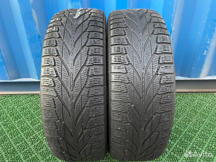 Nokian Tyres Hakkapeliitta R2 SUV 215/70 R16 118R
