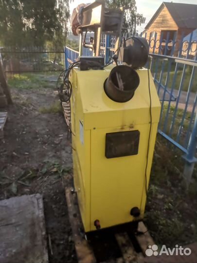 Котел отопительныи