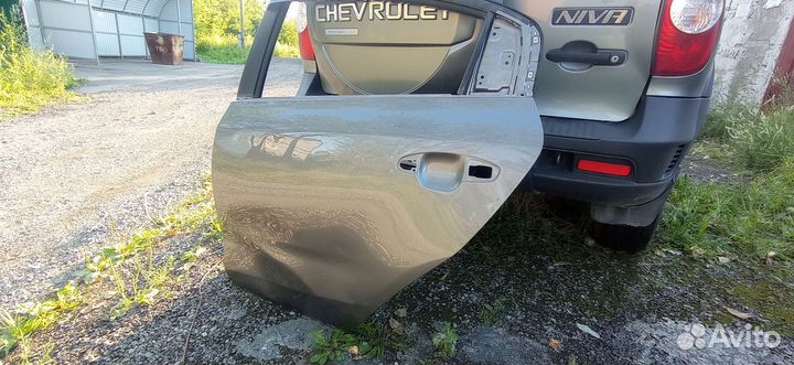 Дверь задняя левая kia rio 4