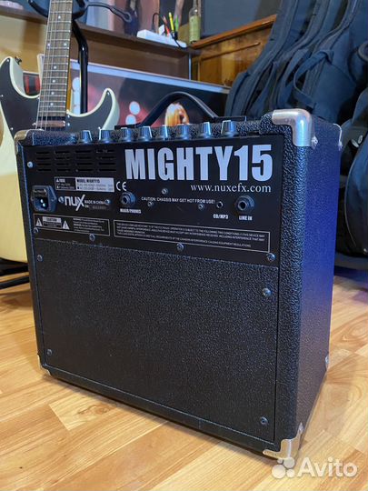 С эффектами Nux mighty 15