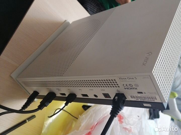 Xbox one s 1tb с играми