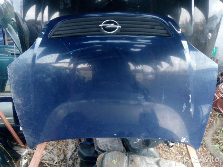 Капот на Опель Зафира А