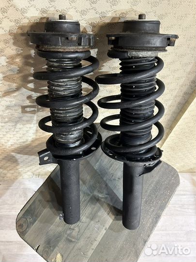 Комплект амортизаторов передних (всборе) golf r32