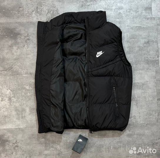 Жилетка Nike storm fit