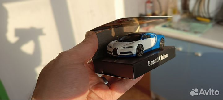 Модель автомобиля bugatti chiron