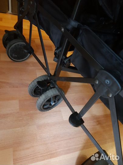 Прогулочная коляска для двойни