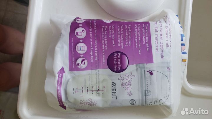 Молокоотсос Chicco, пакеты Avent, бутылочка