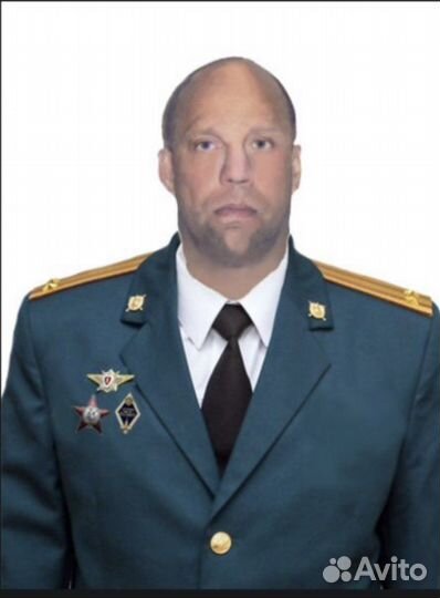 Водитель охранник на своём авто