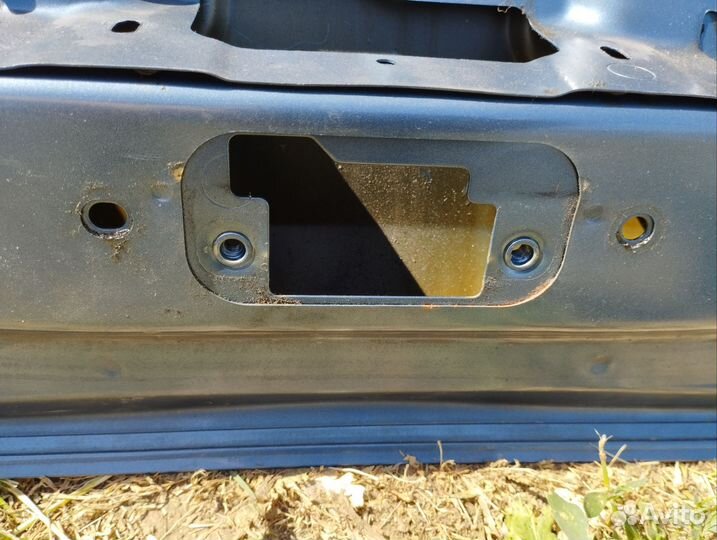 Рено Дастер дверь багажника оригинал