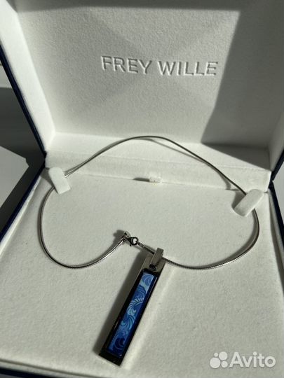 Кулон и шарф Frey Wille Сфинкс