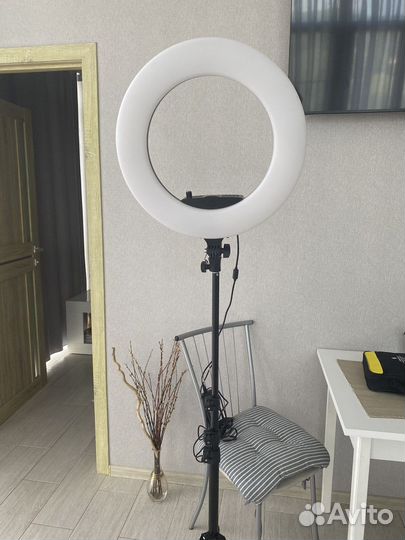Продам кольцевую лампу