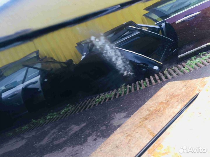 Дверь задняя задняя левая Audi A4 B7 8ED