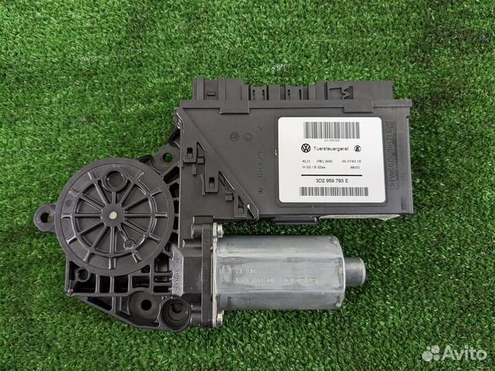 Мотор стеклоподъёмника передний правый volkswagen