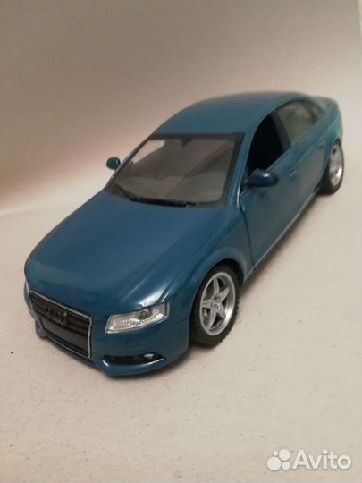 1/24 Audi A4 B8