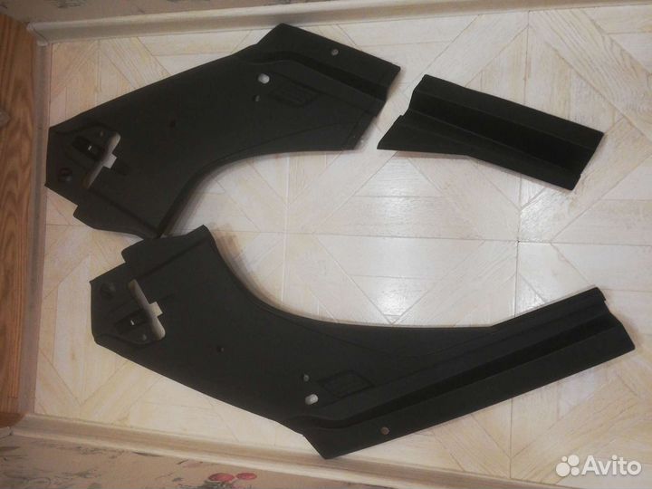 Audi Q7 4M кожух фары подкапотный левый