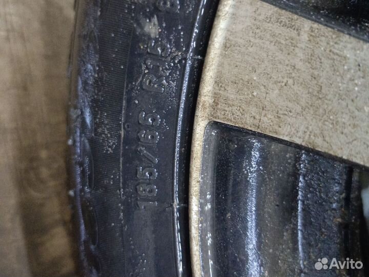 Pirelli Carrier Winter 185/65 R15