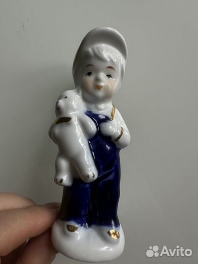 Фарфоровые статуэтка Гжель
