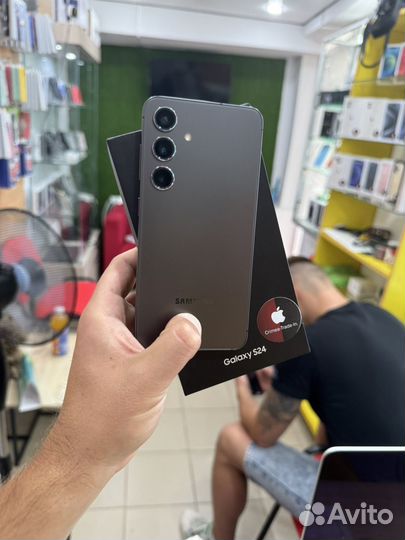 Samsung Galaxy S24, 8/512 ГБ