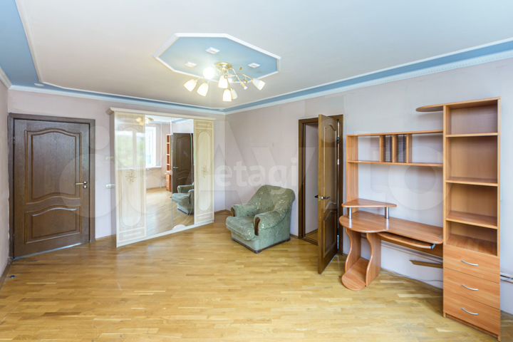 3-к. квартира, 91 м², 3/9 эт.