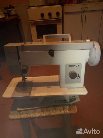 Швейная машина Чайка 134